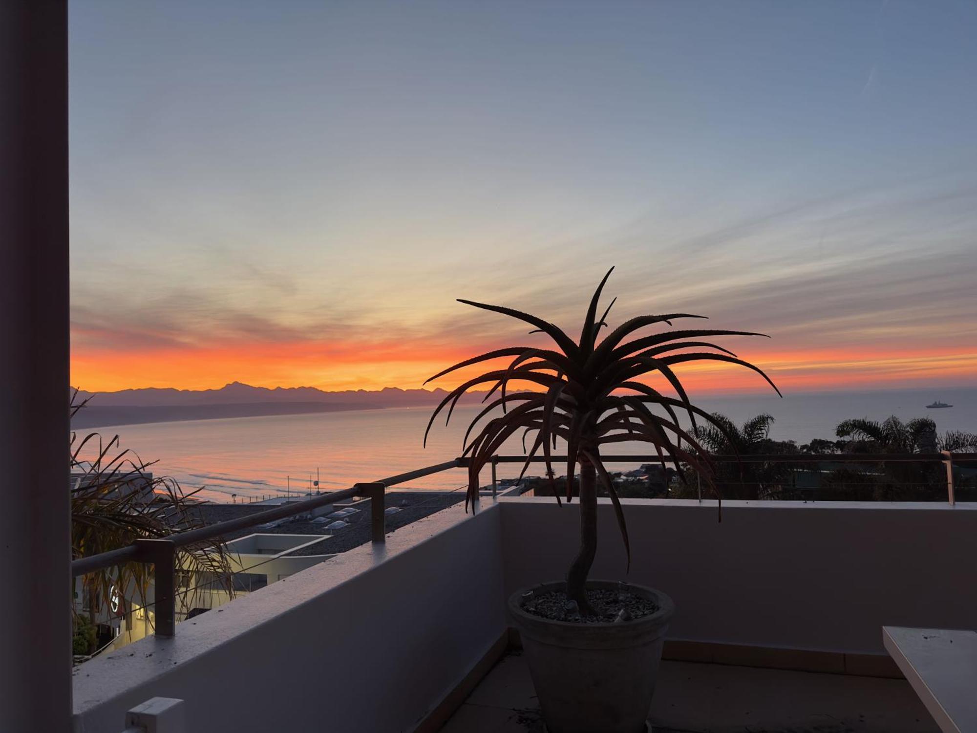 Penthouse 230M2 On The Sea Apartment Plettenberg Bay Bagian luar foto